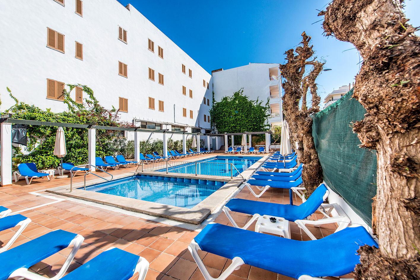 Aparthotel Arcos Playa S'Illot (Mallorca)